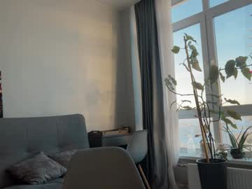 Profile of yourher0in