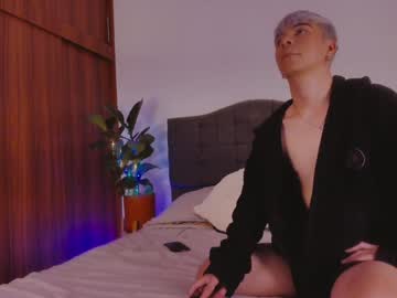 2gays_1straight