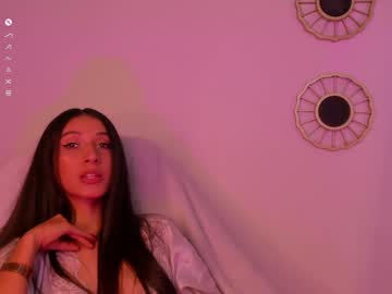 gorgeous_brunette