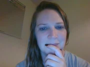 shyblondiebabe