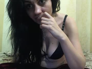 emili835443