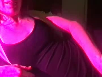 Profile of queenbratscarlet
