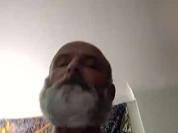Profile of bearneked