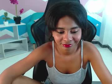 Profile of ari_brunette