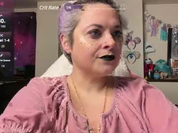 Profile of thehighlady