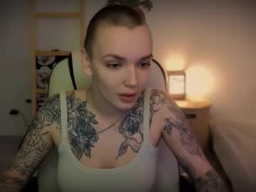 Profile of camellia_moon