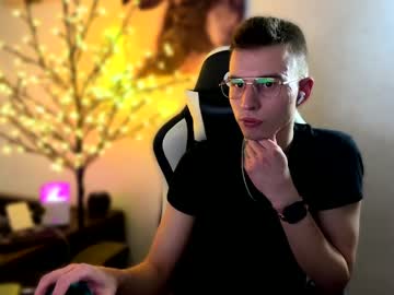 Profile of darkscrubs