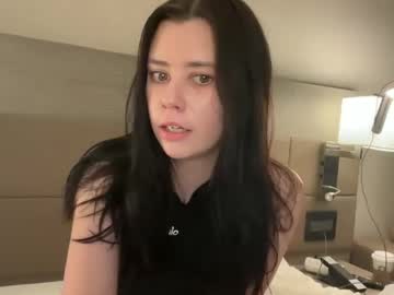 Profile of modelessena24