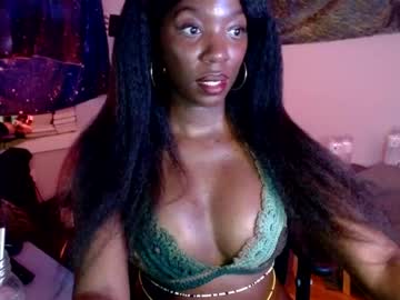 Profile of lanaluxxe4