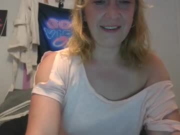 Profile of pinkwhitney618