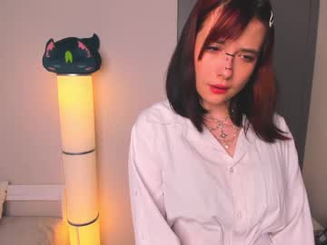 Profile of honeey_beee