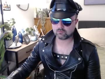 Profile of leather_lover11