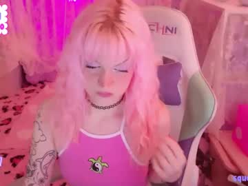 Profile of squeezypeach