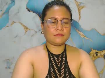 Profile of _glamour_