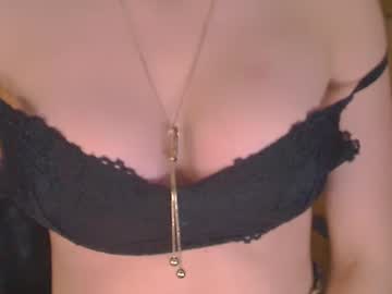 Profile of latina_miax