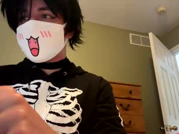 Profile of thicc_goth_femboy