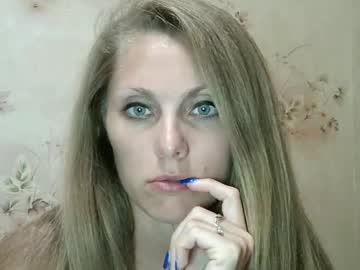 roxyfox18x01