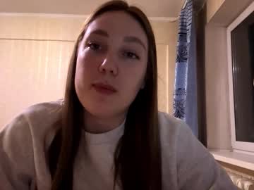 kellyekusnic on Chaturbate