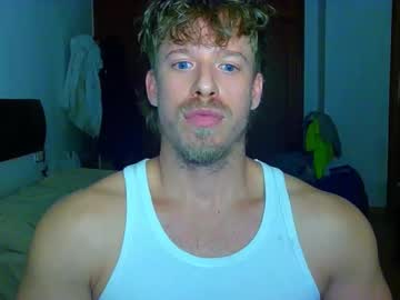 Profile of shirtless_dj