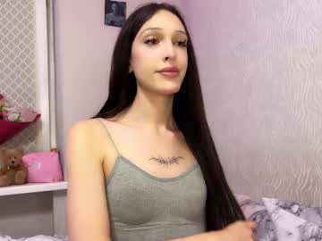 Profile of mila_flyy