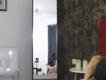 Profile of littlecurlygirll