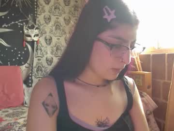 Profile of littlee_brat