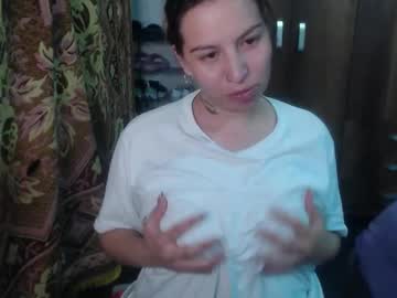 Profile of cloepregnant25