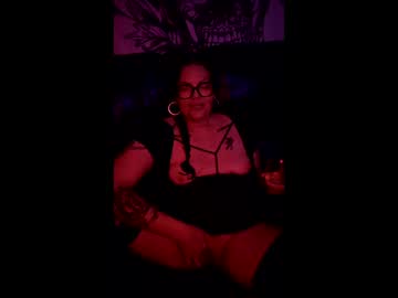 Profile of misscannasmokes