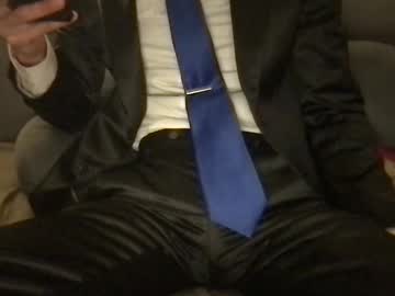 Profile of suitfetishez