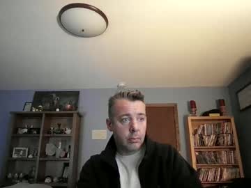chrisw8121670385