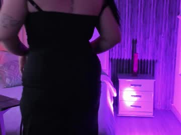 Profile of emberrvelvet