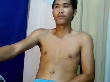 Profile of sluttymoreno_boy69