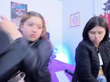 zoe_and_valeria