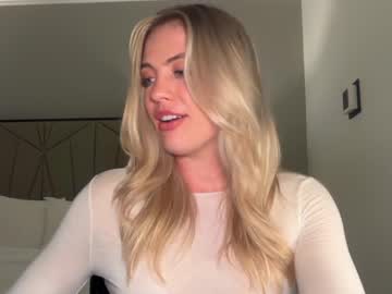 clairebrooksxo