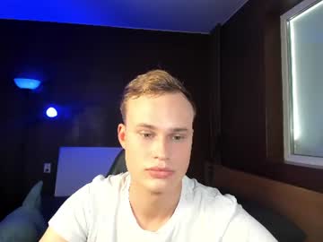 Profile of aar0n_