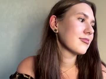 Profile of tracievanier