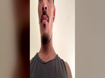 Profile of 4sian7atino