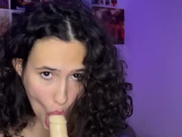 Chloechain December 17, 2024 Chaturbate stream image