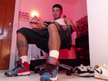 Bastian_Franco01 December 17, 2024 Chaturbate stream image