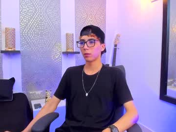 Nikolay_Gregori December 17, 2024 Chaturbate stream image