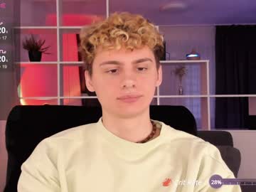 Sunburn_Boy December 17, 2024 Chaturbate stream image