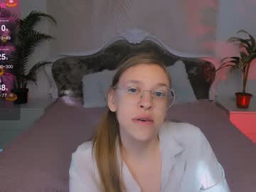 Layriantavee December 17, 2024 Chaturbate stream image