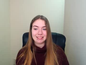 Zoey_Deuttch stream photo from December 17, 2024