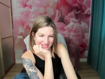 Emilywalkers December 17, 2024 Chaturbate stream image