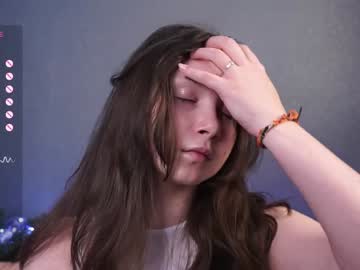 Lynngroves December 17, 2024 Chaturbate stream image