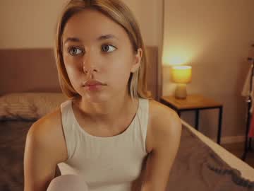 Mildredgarrett December 17, 2024 Chaturbate stream image