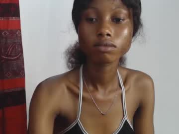 Choco_Petitqueen December 17, 2024 Chaturbate stream image