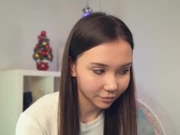 Petradrews December 17, 2024 Chaturbate stream image