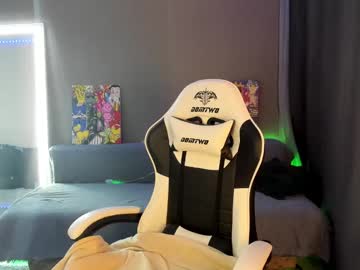 Julia_Fly December 17, 2024 Chaturbate stream image