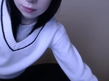 Adelladanger_ December 17, 2024 Chaturbate stream image